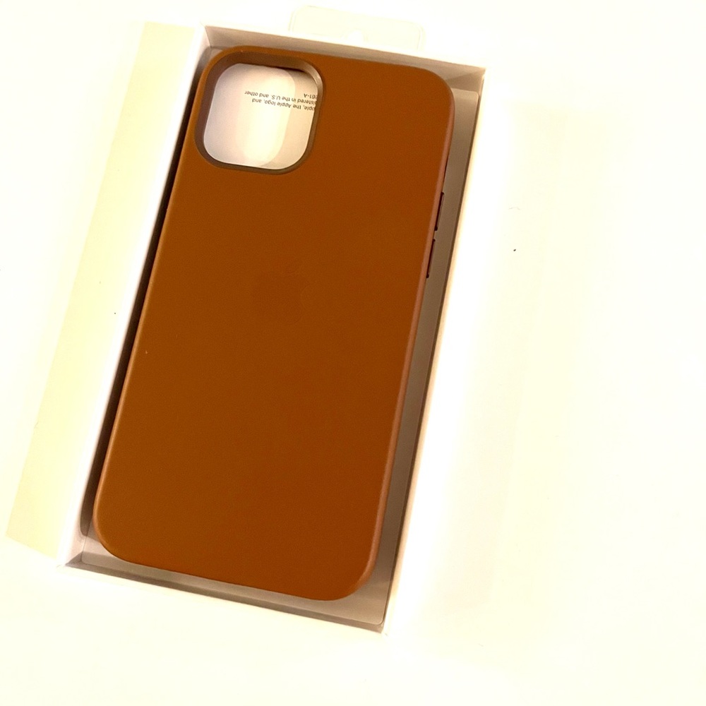 Apple iPhone 12/12 Pro Leather Case